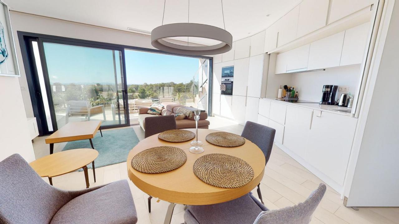 Colinas Golf, Luxury Penthouse Apartment